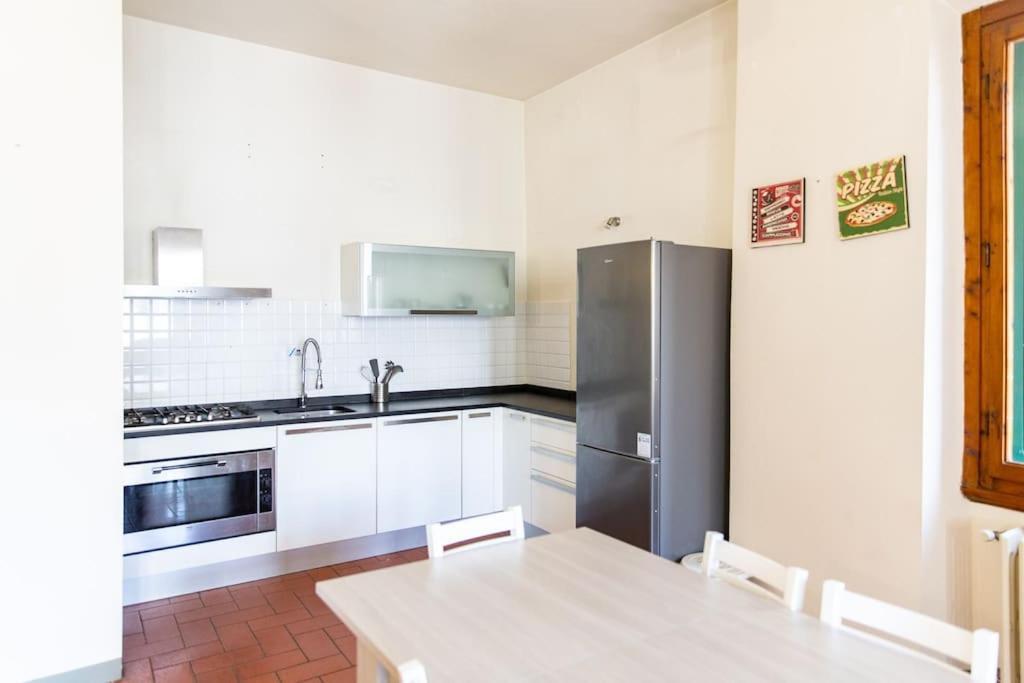 Cozy Apartment With A Strategic Position Florença Exterior foto